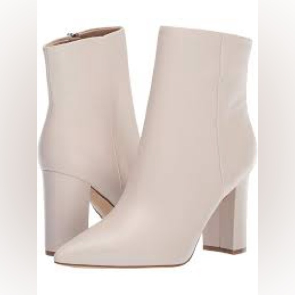 Marc fisher off white pointed toe glorify chunky heeled leather booties sz 8.5